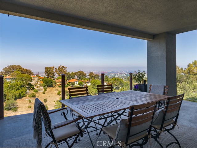 4220 Palos Verdes Drive, Rancho Palos Verdes, California 90275, 3 Bedrooms Bedrooms, ,4 BathroomsBathrooms,Residential,Sold,Palos Verdes,PV22100076