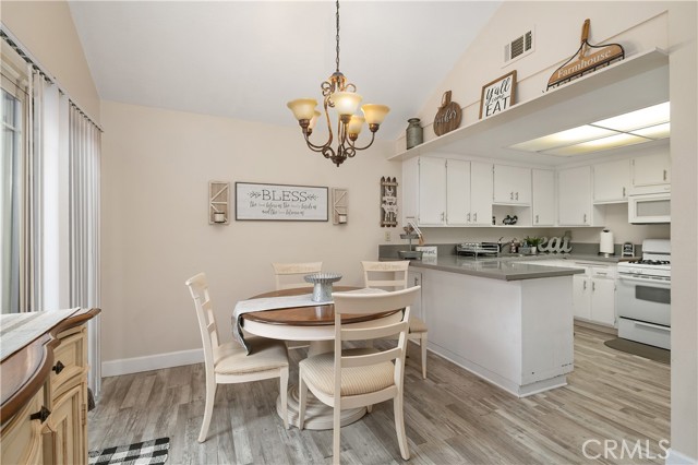 653 Nandina Circle photo 6