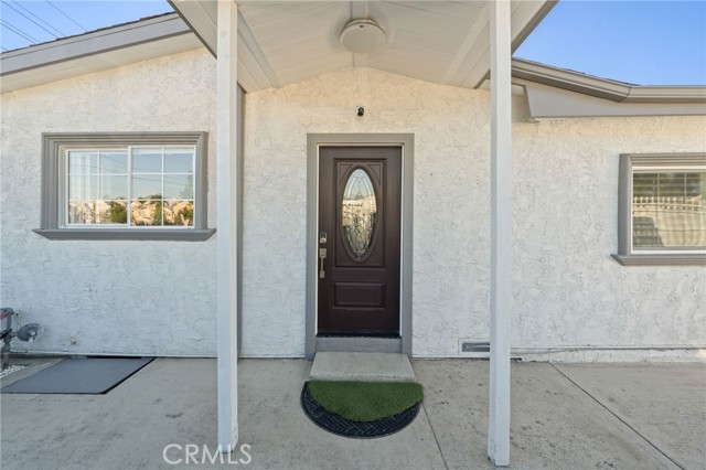 Detail Gallery Image 2 of 64 For 13533 Terra Bella, Pacoima,  CA 91331 - 5 Beds | 4/1 Baths