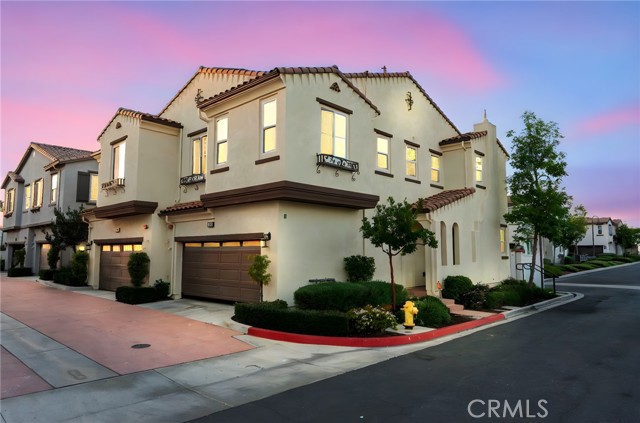 Detail Gallery Image 2 of 57 For 4196 Camino Campana, Oceanside,  CA 92057 - 3 Beds | 2/1 Baths