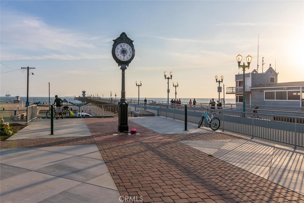 https://media.crmls.org/medias/acfc2fed-064f-4ac3-8828-f0587e0db19f.jpg?preset=X-Large