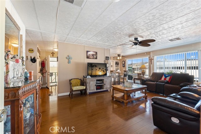 Detail Gallery Image 7 of 24 For 43531 E Acacia Ave #15,  Hemet,  CA 92544 - 2 Beds | 2 Baths