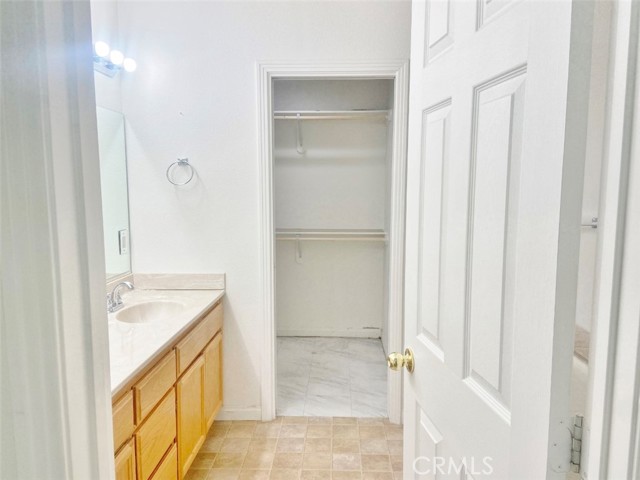 57281 Titian Court, Yucca Valley CA: https://media.crmls.org/medias/acfda28b-f55b-4f44-aa19-c59198146806.jpg