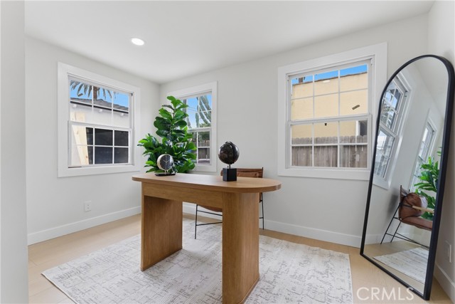 Detail Gallery Image 36 of 42 For 2010 Golden, Long Beach,  CA 90806 - 3 Beds | 2 Baths