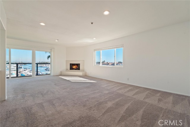 Detail Gallery Image 6 of 35 For 2872 Coast Cir #303,  Huntington Beach,  CA 92649 - 2 Beds | 2 Baths