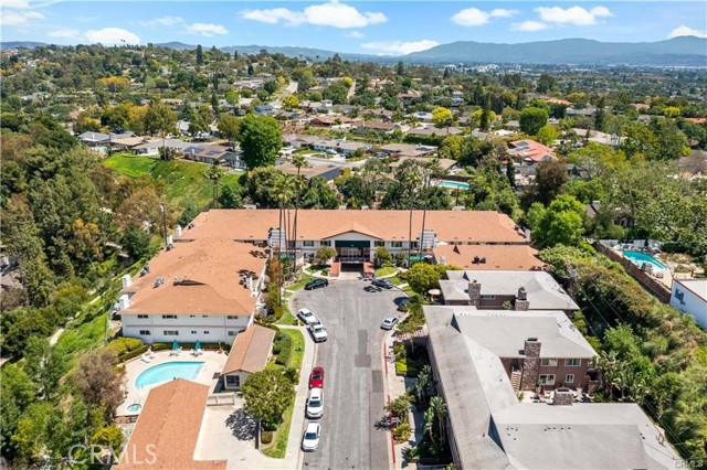 Detail Gallery Image 3 of 20 For 1360 Shadow Lane, Fullerton,  CA 92831 - 2 Beds | 2 Baths
