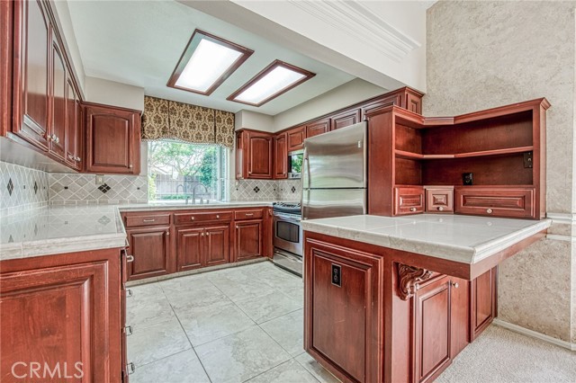 Detail Gallery Image 14 of 35 For 335 Mckelvy, Clovis,  CA 93611 - 4 Beds | 2 Baths