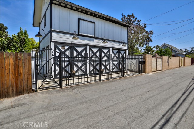 Detail Gallery Image 2 of 46 For 520 N Vine Rear Ave, Ontario,  CA 91761 - 1 Beds | 1 Baths