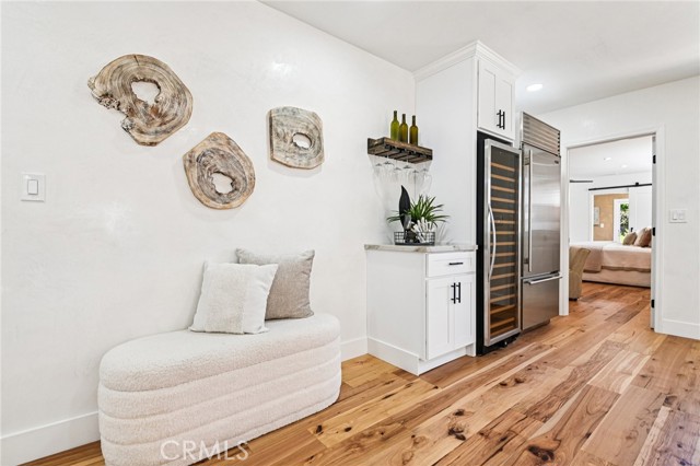 Detail Gallery Image 21 of 58 For 8454 Naylor Ave, Los Angeles,  CA 90045 - 3 Beds | 2 Baths