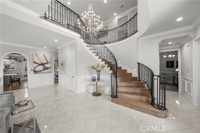 Image 7 of 47 For 6247 Ivar  