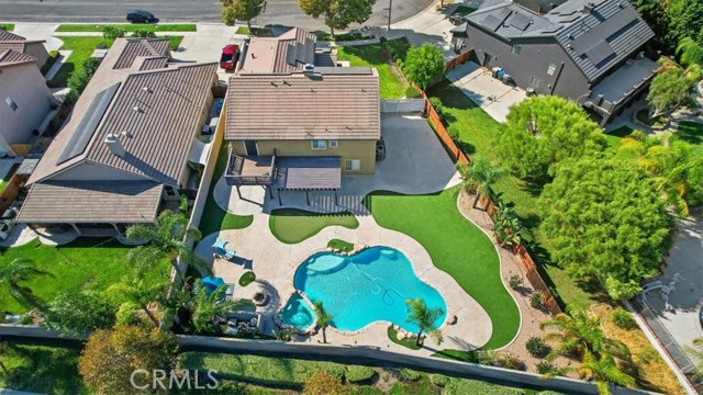 Detail Gallery Image 20 of 22 For 321 Adirondack Dr, Corona,  CA 92881 - 6 Beds | 3 Baths