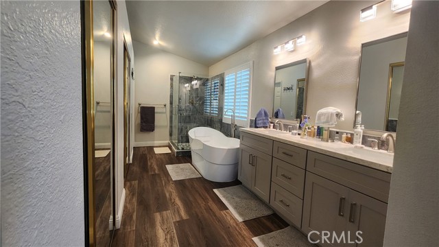 9244 Whitting Way, Riverside CA: https://media.crmls.org/medias/ad00f309-f6c1-4078-8d88-c56c0e709a00.jpg