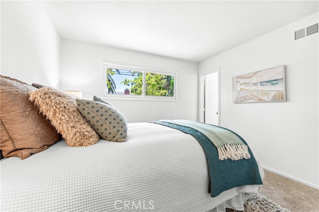 16271 Fairway Lane, Huntington Beach CA: https://media.crmls.org/medias/ad01baf7-4940-4605-9cc7-fbe29aefd661.jpg