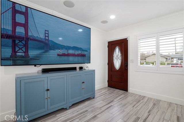 Detail Gallery Image 3 of 23 For 38841 Foxholm Dr, Palmdale,  CA 93551 - 3 Beds | 2 Baths