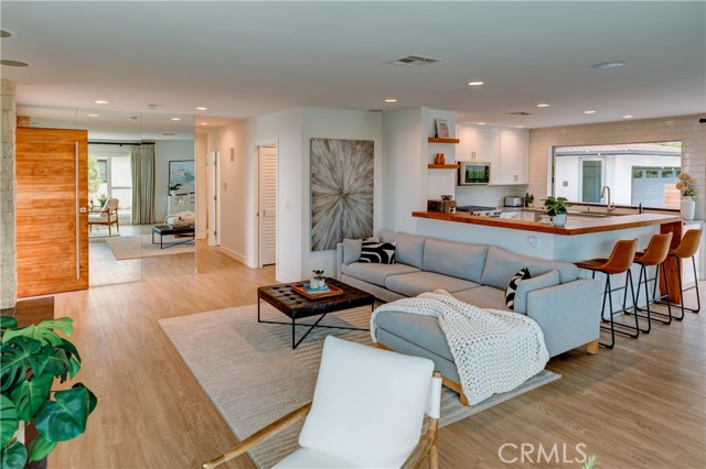 1806 Calle Leticia, San Clemente CA: https://media.crmls.org/medias/ad028cd5-f297-4659-b5e6-47c7a589534d.jpg