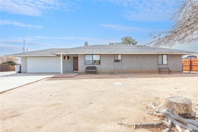 17733 Fresno Street, Hesperia CA: https://media.crmls.org/medias/ad038f7d-395e-4e81-b201-35df4cb39fa6.jpg