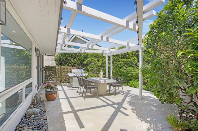 Detail Gallery Image 26 of 42 For 546 Temple Hills, Laguna Beach,  CA 92651 - 3 Beds | 3 Baths