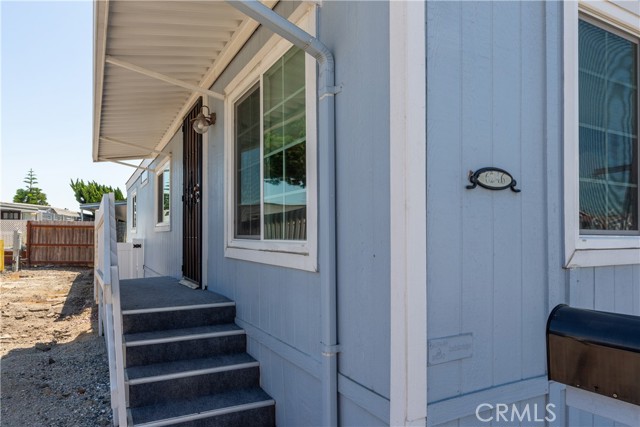 Detail Gallery Image 4 of 32 For 6246 Beachcomber Dr, Long Beach,  CA 90803 - 2 Beds | 2 Baths