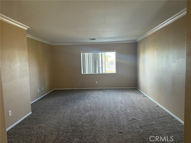 Detail Gallery Image 9 of 12 For 6451 Tigers Eye Ct, Jurupa Valley,  CA 91752 - 4 Beds | 2/1 Baths