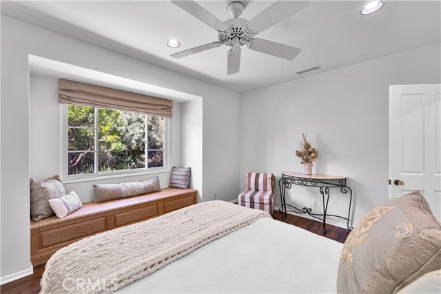 Detail Gallery Image 39 of 59 For 18090 Karen Dr, Encino,  CA 91316 - 4 Beds | 2/1 Baths