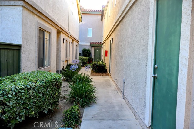 Detail Gallery Image 3 of 20 For 8425 Sunset Trail Place #E,  Rancho Cucamonga,  CA 91730 - 2 Beds | 2 Baths
