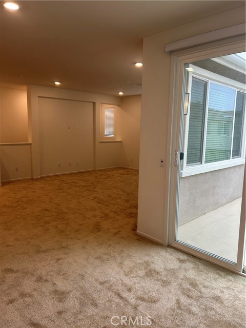 Detail Gallery Image 11 of 24 For 5585 Kate Way #6,  Fontana,  CA 92336 - 2 Beds | 2 Baths