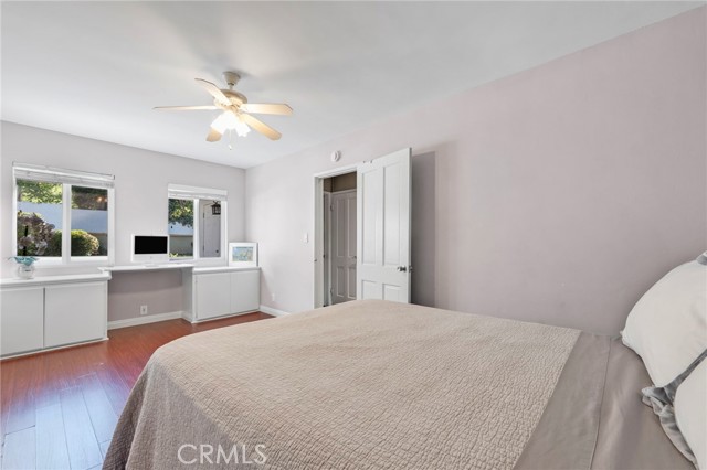 5187 Llano Drive, Woodland Hills CA: https://media.crmls.org/medias/ad082ea9-6aff-40d6-9839-416e51e5ef0d.jpg