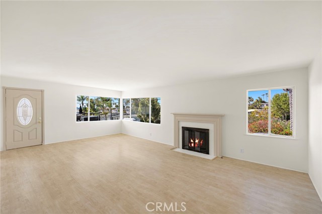 Detail Gallery Image 6 of 26 For 211 Trafalgar Ln, San Clemente,  CA 92672 - 2 Beds | 1 Baths