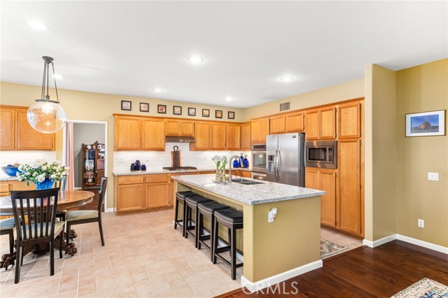 Detail Gallery Image 11 of 75 For 13939 Guidera Dr, Rancho Cucamonga,  CA 91739 - 5 Beds | 3/1 Baths
