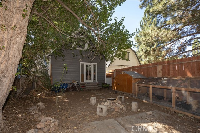 1025 W Country Club Boulevard, Big Bear City CA: https://media.crmls.org/medias/ad099d05-1ccc-4c67-bfbc-389c686518ba.jpg