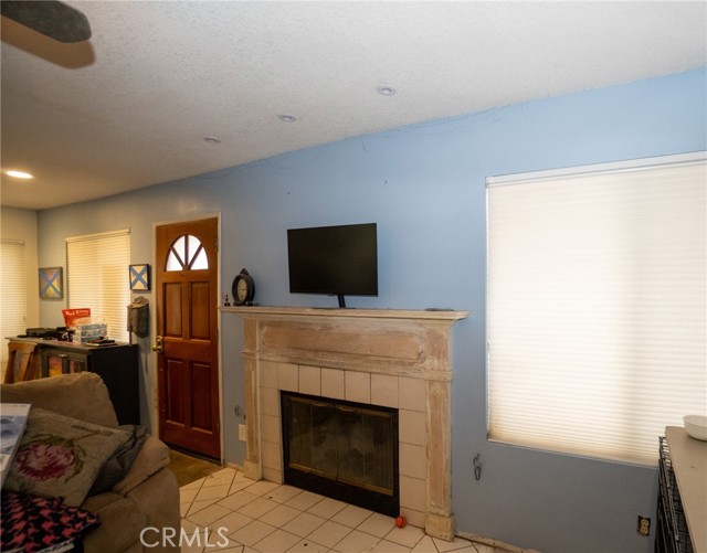 Detail Gallery Image 14 of 29 For 28118 Seco Canyon Rd #149,  Saugus,  CA 91390 - 2 Beds | 2/1 Baths