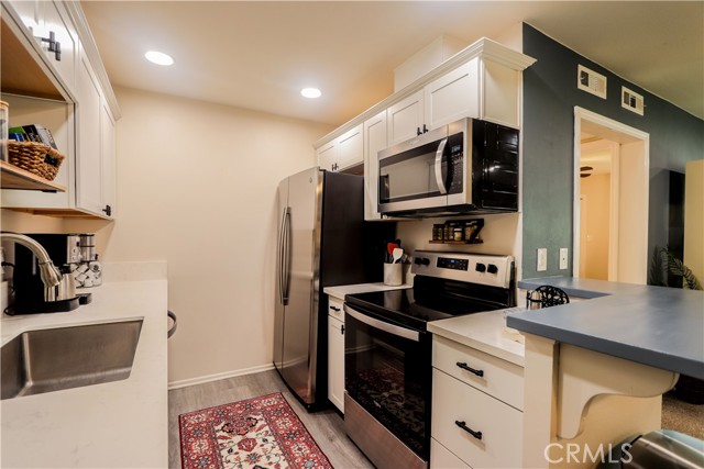 Detail Gallery Image 11 of 30 For 412 N Bellflower Bld #318,  Long Beach,  CA 90814 - 2 Beds | 2 Baths