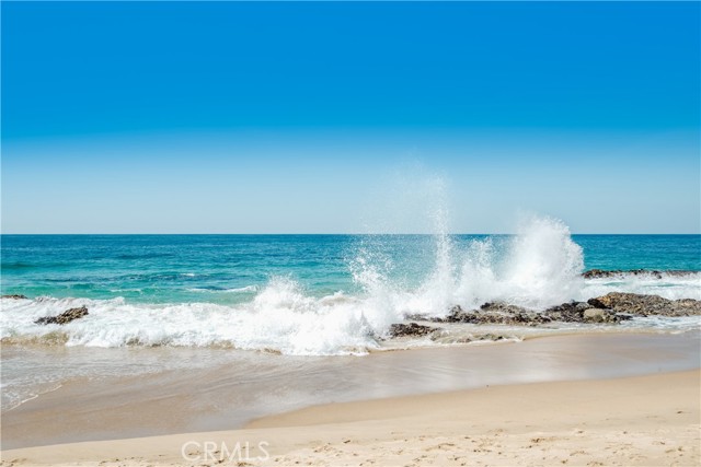 Detail Gallery Image 38 of 43 For 32061 Coast Hwy, Laguna Beach,  CA 92651 - 4 Beds | 4/2 Baths