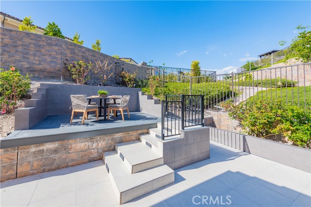 5437 Heritage Oak Drive, Lake Forest CA: https://media.crmls.org/medias/ad0c3b4d-df74-4e35-98bb-010122c2e878.jpg