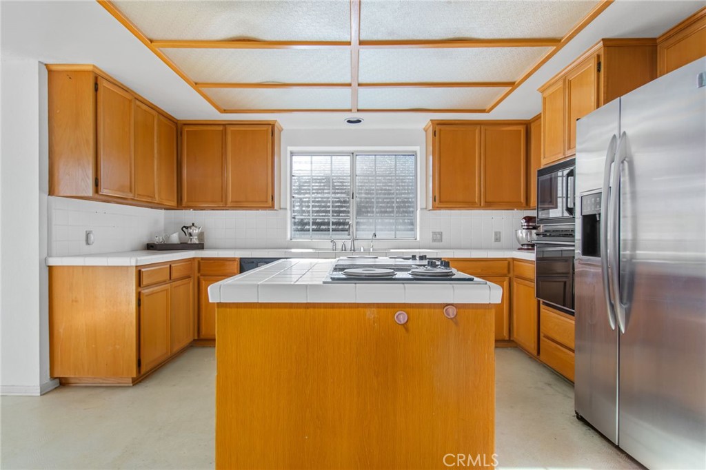 https://media.crmls.org/medias/ad0ce6ed-d937-416d-ac0f-0f90f4e0c7ea.jpg?preset=X-Large