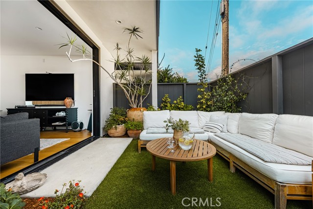 412 29th Street, Newport Beach CA: https://media.crmls.org/medias/ad0dbb50-47fb-41de-8703-194ab0329c5a.jpg