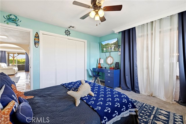 Image 26 of 75 For 74565 22nd Avenue