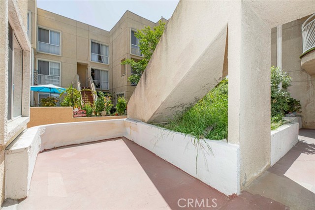 Detail Gallery Image 41 of 44 For 116 W Maple St #9,  Glendale,  CA 91204 - 3 Beds | 2 Baths