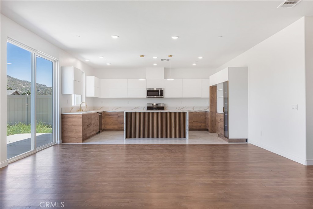 MLS #IV25219016 image #8