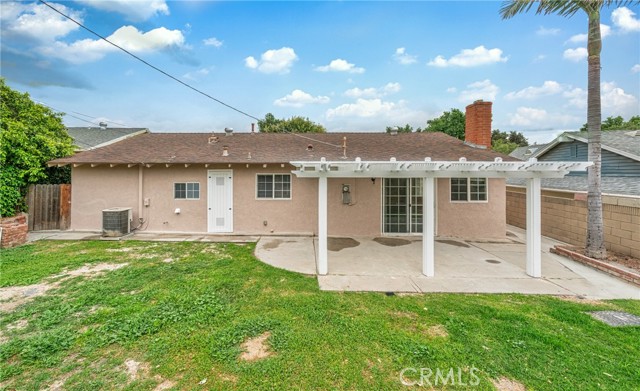2933 E Levelglen Drive, West Covina CA: https://media.crmls.org/medias/ad0e6b05-eaf1-4a85-9100-2a4555f1e03d.jpg