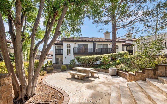 5533 Spanish Oak Lane, E photo 2