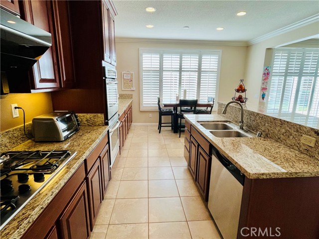 5803 Green Pine Court, Rancho Cucamonga CA: https://media.crmls.org/medias/ad0fd40d-4e59-4486-a093-1e71d10e6b63.jpg