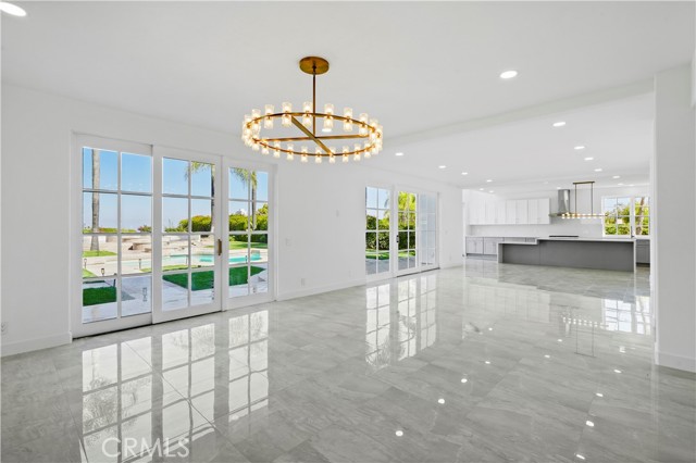 Detail Gallery Image 20 of 56 For 24215 Park Granada, Calabasas,  CA 91302 - 5 Beds | 5 Baths