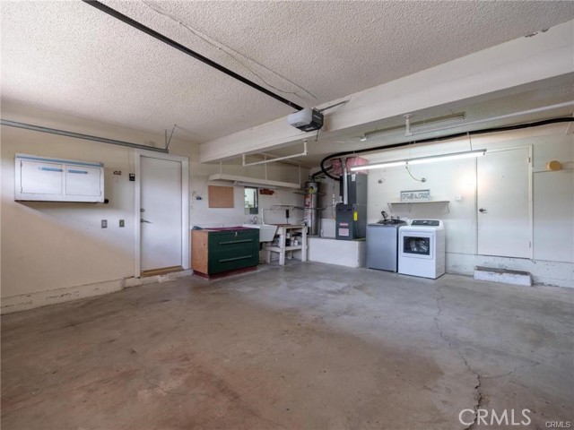 2932 Oakwood Lane, Torrance, California 90505, 3 Bedrooms Bedrooms, ,3 BathroomsBathrooms,Residential Lease,Sold,Oakwood,PV25235355