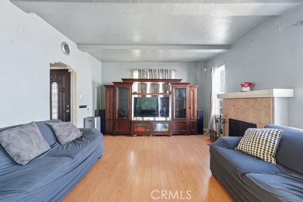 Detail Gallery Image 4 of 19 For 11408 Birch, Hawthorne,  CA 90250 - 3 Beds | 1 Baths