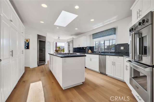 1021 Avenue D, Redondo Beach, California 90277, 4 Bedrooms Bedrooms, 0 ,2 BathroomsBathrooms,Residential,For Sale,Avenue D,0,SB26127548