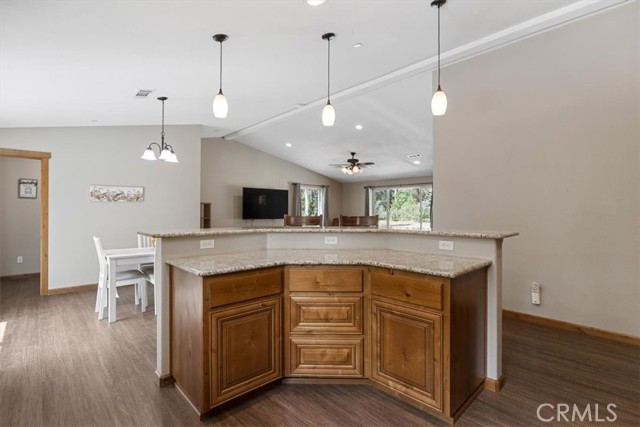 Detail Gallery Image 16 of 42 For 4933 Tiger Lily Ln, Forest Ranch,  CA 95942 - 3 Beds | 2 Baths