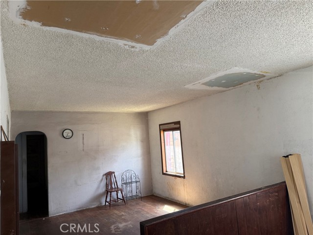 Image 5 of 9 For 2412 Gale  