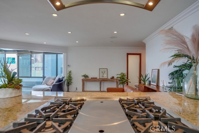 4230 The Strand, Manhattan Beach, California 90266, 3 Bedrooms Bedrooms, ,3 BathroomsBathrooms,Residential,Sold,The Strand,SB21190702