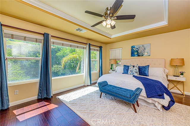 Detail Gallery Image 25 of 62 For 17730 Wren Dr, Canyon Country,  CA 91387 - 5 Beds | 3 Baths